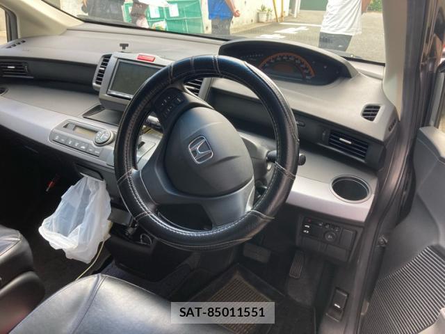 Honda FREED 2009-10 8373907-8
