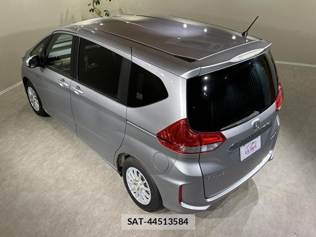 Honda FREED 2018-03 8373943-15