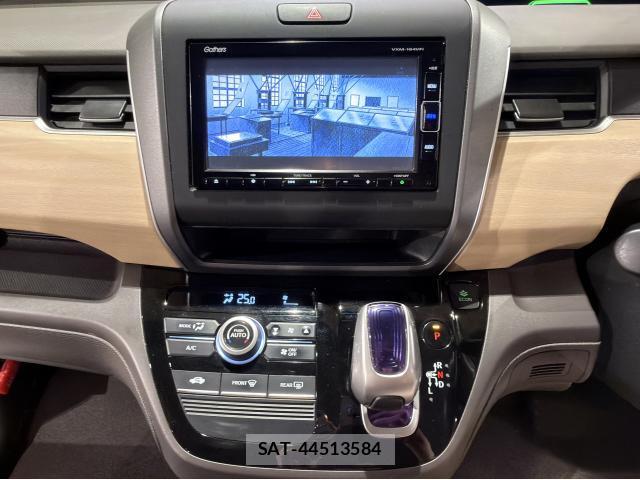 Honda FREED 2018-03 8373943-16