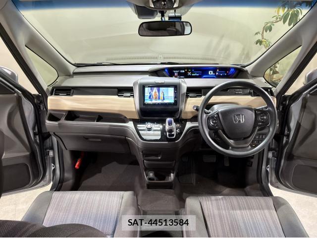 Honda FREED 2018-03 8373943-2