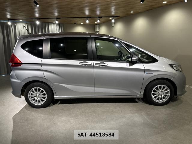 Honda FREED 2018-03 8373943-3