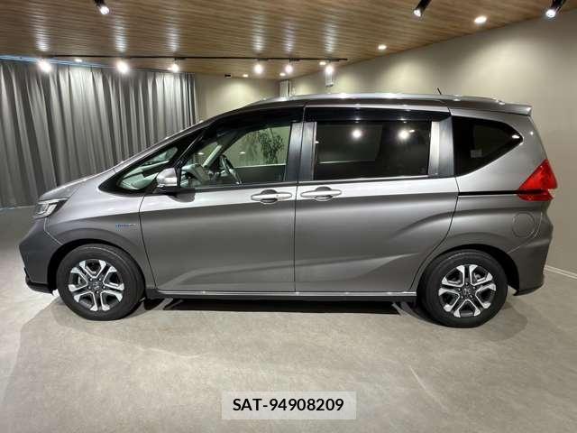 Honda FREED 2019-11 8373945-11