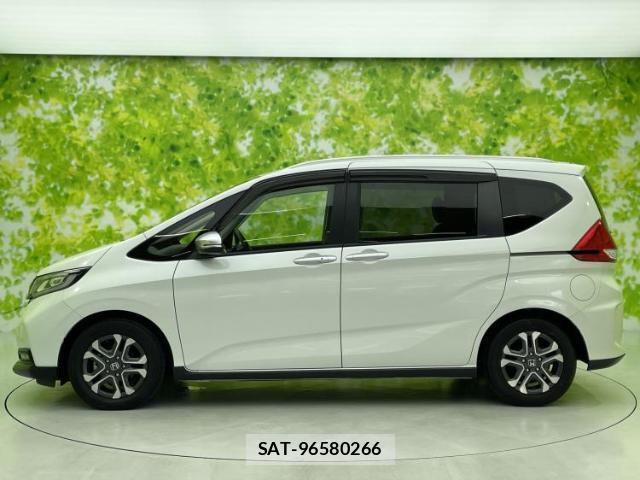Honda FREED 2021-03 8374310-1