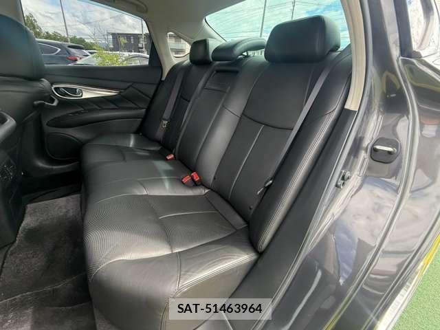 Nissan FUGA HYBRID 2011-02 8373679-11
