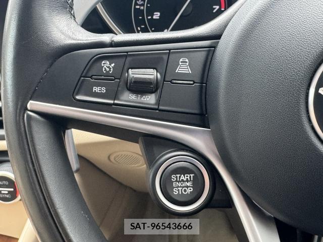 ALFA ROMEO Giulia 2018-07 8373811-15