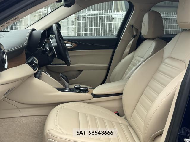 ALFA ROMEO Giulia 2018-07 8373811-5
