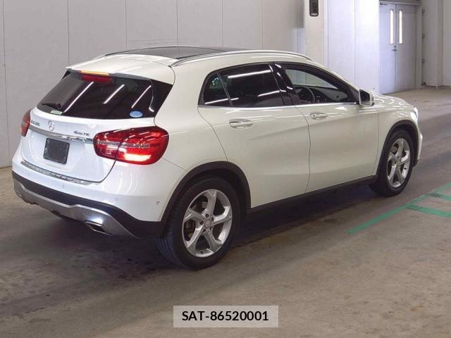 Mercedes Benz GLA-CLASS 2017-07 8373866-1