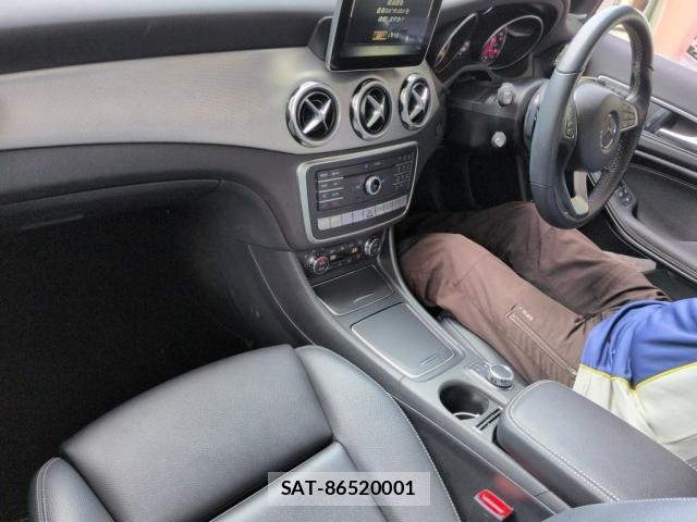 Mercedes Benz GLA-CLASS 2017-07 8373866-11