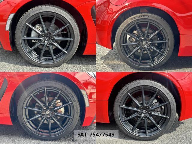 Toyota GR86 2024-10 8372524-9