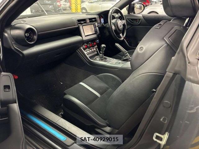 Toyota GR86 2022-10 8373092-6
