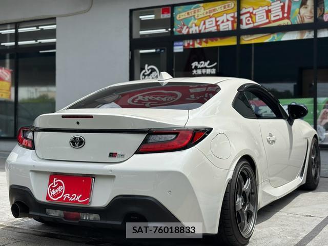 Toyota GR86 2024-10 8373757-10