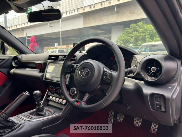 Toyota GR86 2024-10 8373757-14