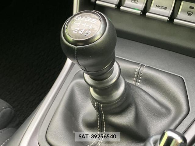 Toyota GR86 2025-03 8374276-17
