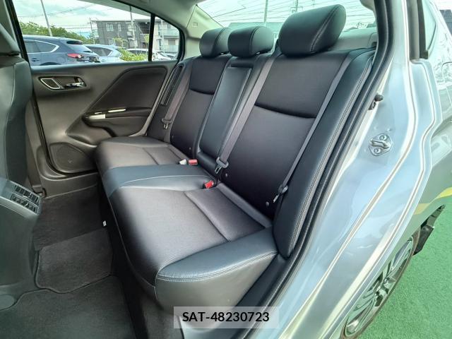 Honda GRACE 2015-05 8373682-14