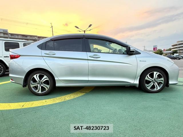 Honda GRACE 2015-05 8373682-2