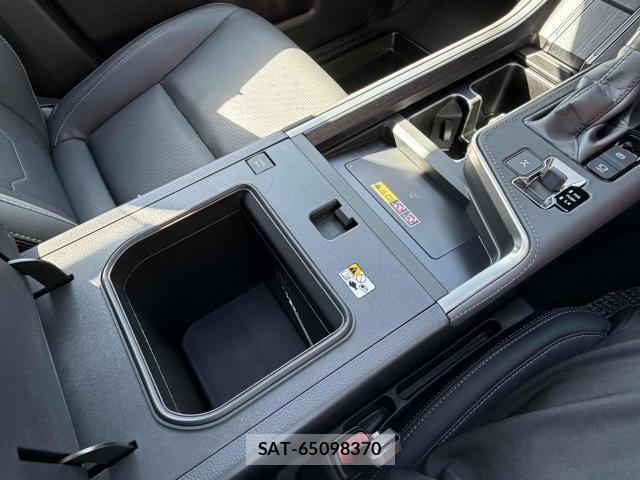 Lexus GX 2025-04 8373275-12