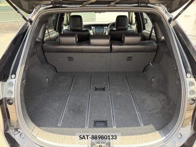 Toyota HARRIER 2014-03 8372542-18