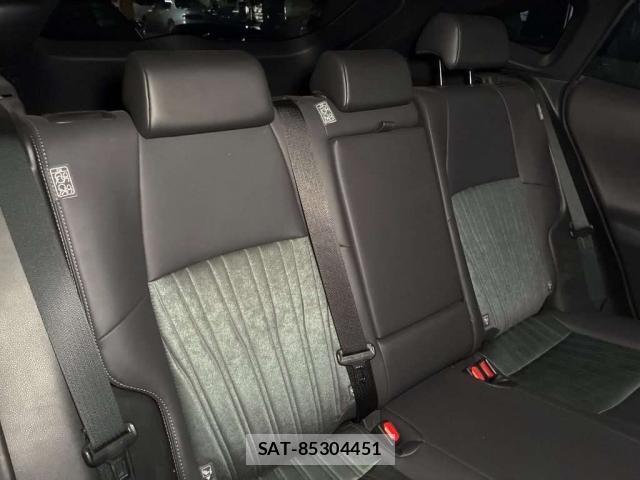 Toyota HARRIER 2024-02 8373102-5