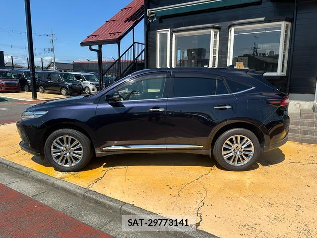 Toyota HARRIER 2017-07 8373818-18