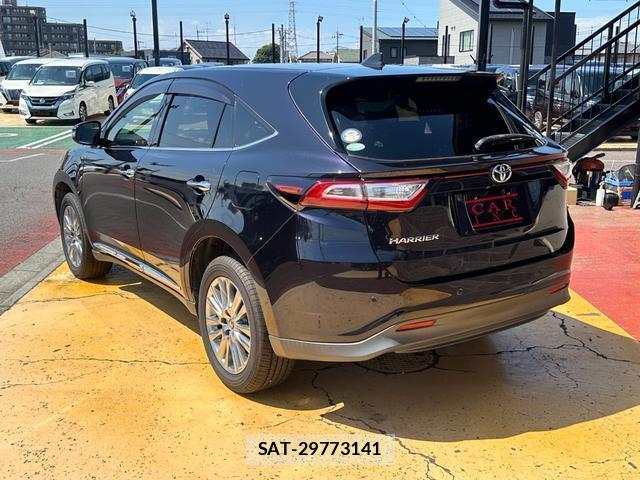 Toyota HARRIER 2017-07 8373818-2