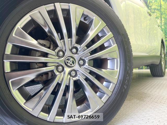 Toyota HARRIER 2021-04 8373923-12