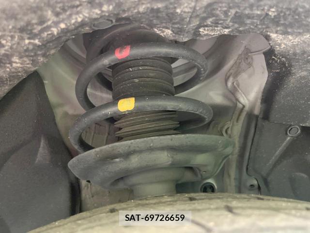 Toyota HARRIER 2021-04 8373923-19