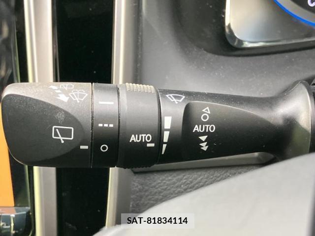 Toyota HARRIER 2018-05 8374170-15