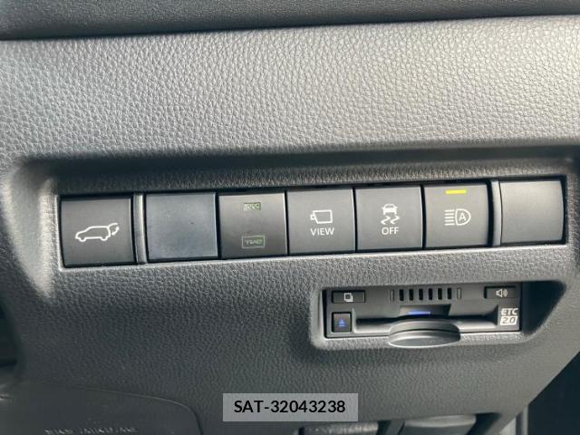 Toyota HARRIER 2021-06 8374262-12