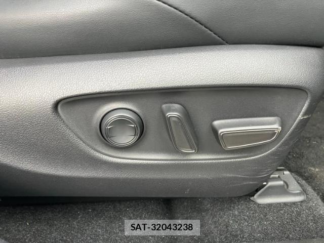 Toyota HARRIER 2021-06 8374262-15