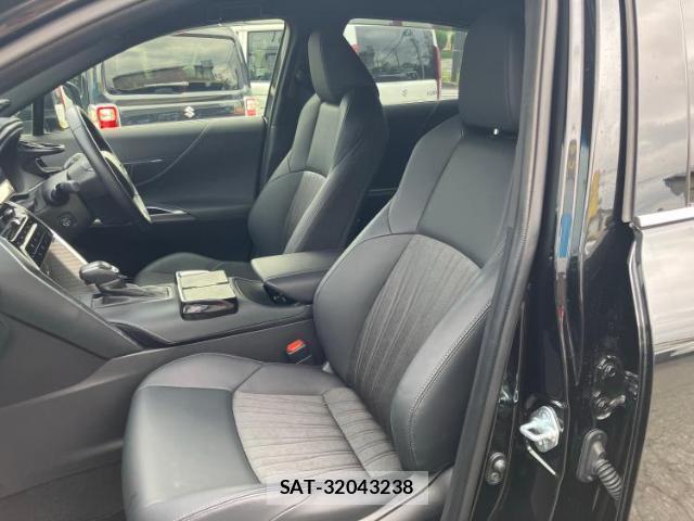 Toyota HARRIER 2021-06 8374262-5