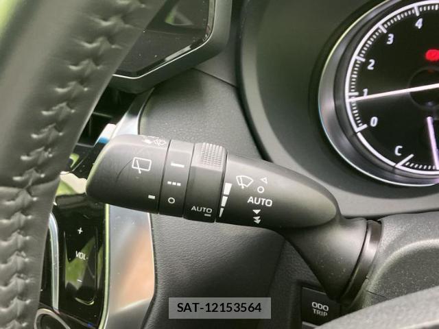 Toyota HARRIER 2022-04 8374272-17