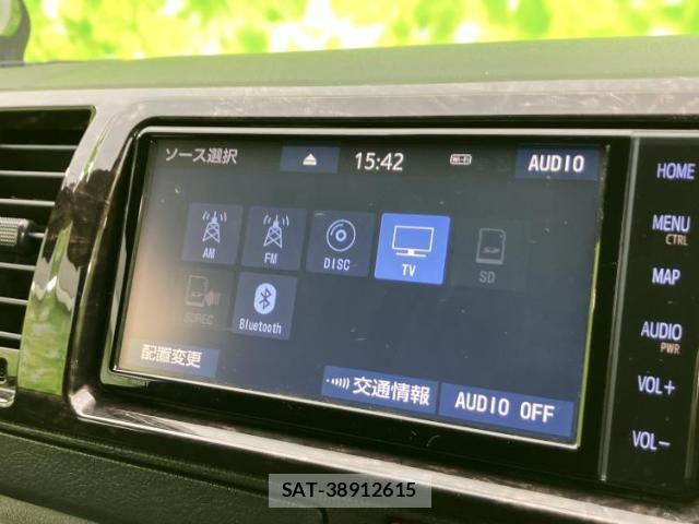 Toyota HIACE VAN 2024-05 8372948-9