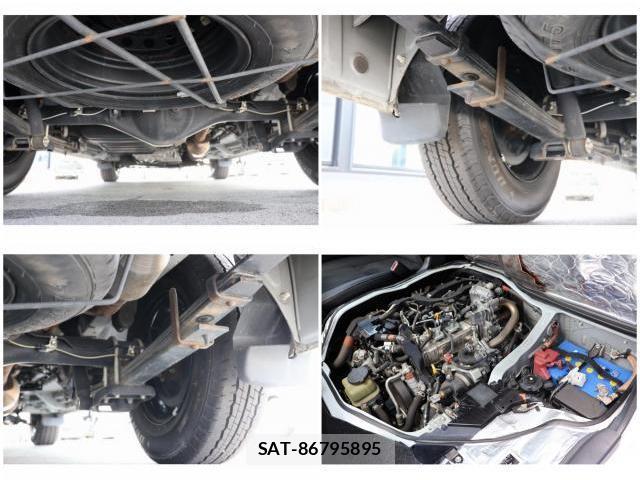 Toyota HIACE VAN 2020-07 8373471-16