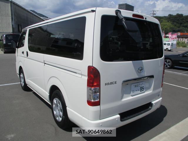 Toyota HIACE VAN 2024-08 8373508-10