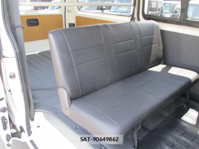 Toyota HIACE VAN 2024-08 8373508-18