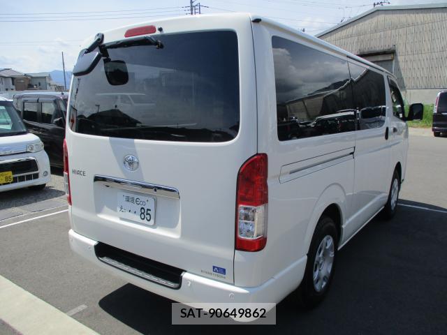 Toyota HIACE VAN 2024-08 8373508-8