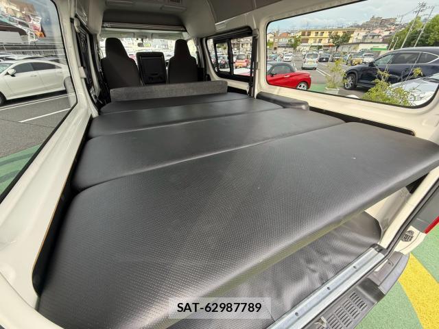Toyota HIACE VAN 2021-09 8373680-19
