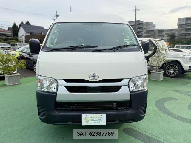 Toyota HIACE VAN 2021-09 8373680-9