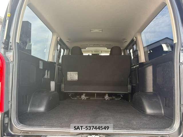 Toyota HIACE VAN 2020-10 8373723-9