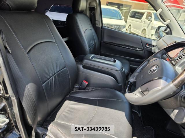 Toyota HIACE VAN 2015-08 8373899-12