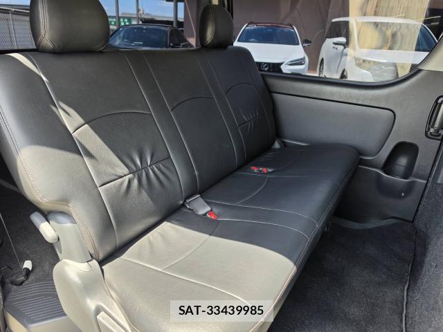 Toyota HIACE VAN 2015-08 8373899-13