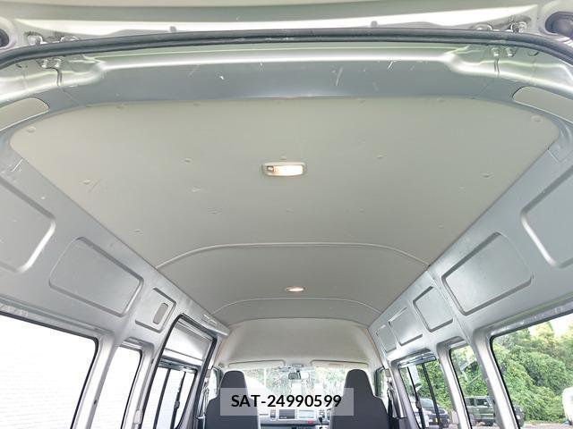 Toyota HIACE VAN 2013-02 8374027-13