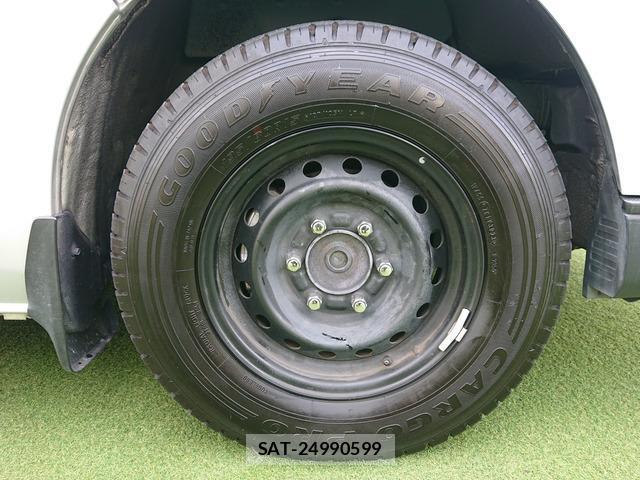 Toyota HIACE VAN 2013-02 8374027-14