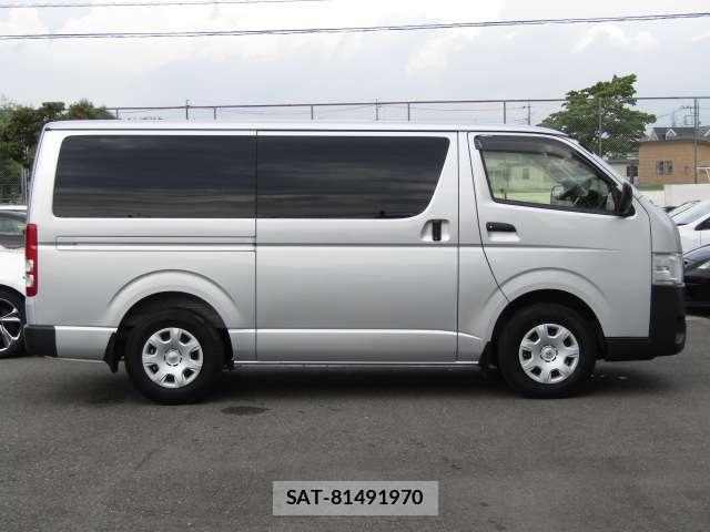 Toyota HIACE VAN 2023-10 8374041-11