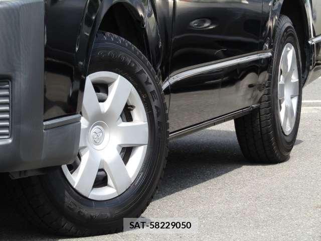 Toyota HIACE VAN 2021-07 8374042-10