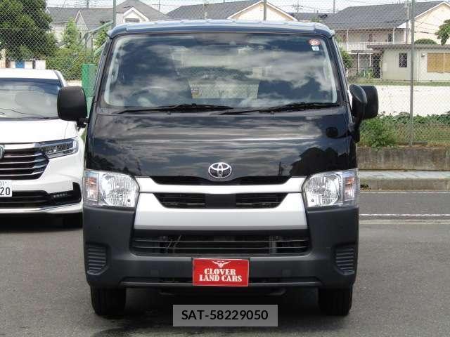 Toyota HIACE VAN 2021-07 8374042-13