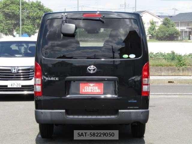 Toyota HIACE VAN 2021-07 8374042-14