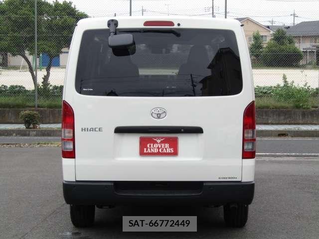 Toyota HIACE VAN 2023 8374046-4