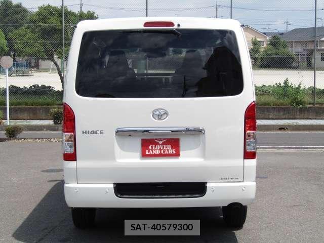 Toyota HIACE VAN 2025-11 8374048-5