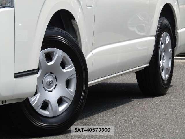 Toyota HIACE VAN 2025-11 8374048-8